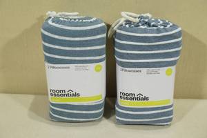 lot 124 image: 2 Packs Room Essentials Jersey Pillowcases -King & Standard