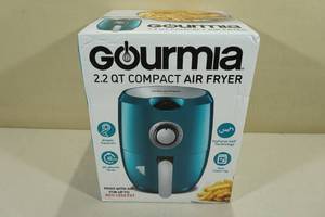 lot 149 image: Gourmia 2.2 Quart Compact Air Fryer