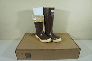 lot 188 image: Womens Salmon Sisters 15 Legacy Boots -Size 6