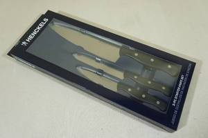 lot 216 image: Henckles International 3-Piece Starter Knife Set