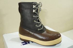 lot 145 image: Xtratuf Mens 8 Insulated Legacy Lace Waterproof Boots -Size 14, Brown