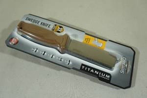 lot 12 image: Camillus Swedge Knife