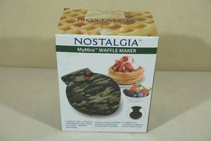 lot 23 image: Nostalgia My Mini Waffle Maker -Camo