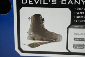 lot 38 image: Korkers Devils Canyon Wading Boots -Mens Size 13