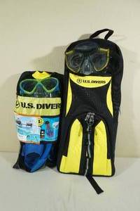 lot 75 image: 2 US Divers Snorkel Sets -Mask, Snorkel, Fins