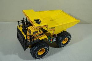 lot 121 image: Buddy L Big Bruiser Dump Truck 1990s
