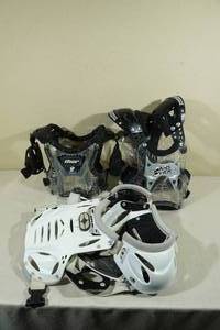 lot 139 image: 3 Motocross Chest Protectors - Thor, Answer, No Fear