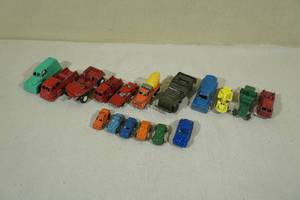 lot 170 image: Vintage Toy Cars - Tootsie Toys, Hollow Bottoms