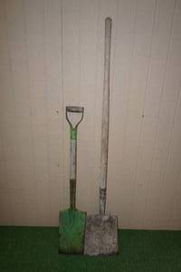 lot 198 image: 2 Garden Spades