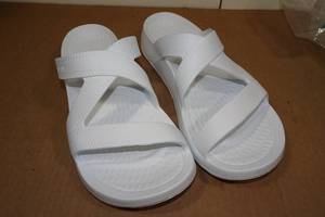 lot 354 image: NuuSol Womens Sandals -Size 7, White
