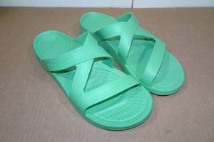 lot 355 image: NuuSol Womens Sandals -Size 9, Green