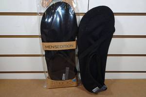 lot 363 image: 2 Pairs Mens Edition Fit Kicks -Size Large