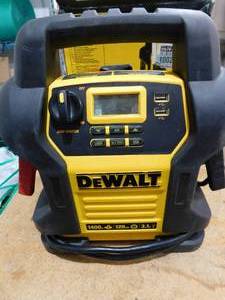 DEWALT  1400 Peak Amp Portable Car Jump Starter with Digital Compressor