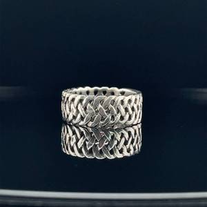 Open Basketweave Design Woven Band