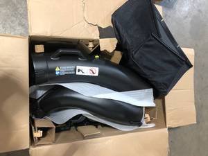 lot 4 image: RYOBI  30 in. Bagger for RYOBI 48V 30 in. Riding Mowers Customer returns review all pictures