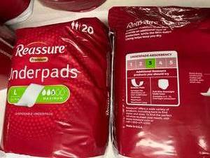 LOT OF DISPOSABLE UNDERPADS