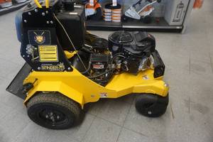 lot 9 image: 2022 Stinger Quad AER QA 3000 Aerator