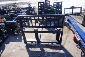 lot 28 image: Brand New Made In America Universal Mount Bobcat Skid Loader Skid Steer Pallet Fork Attachment