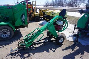 lot 37 image: The Little Beaver Tow Behind Power Earth DrillAuger