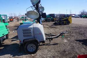 lot 12 image: Wacker Neuson Model LTV 6 Tow Behind Power Light Tower