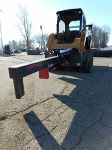 lot 19 image: Brand New Made In Minnesota Grey Wolf Universal Mount Bobcat Skid Loader Skid Steer Log Splitter Attachment