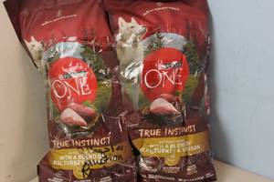 lot 370 image: Damaged Packaging Dog Food