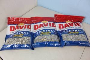 lot 253 image: David Sunflower Seed In Shell - Jumbo, 16 Ounce (3 Pack)