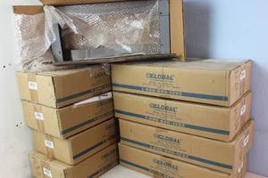 lot 492 image: 9 Stainless Steel Deluxe Glovebox Holder