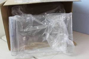 lot 497 image: 6 Wall Mounted Glove Box Holders