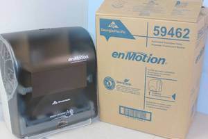 lot 507 image: Georgia Pacific Enmotion 59462 Classic Automated Touchless Paper Towel Dispenser