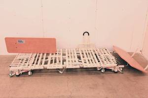 lot 106 image: Hospital Bed