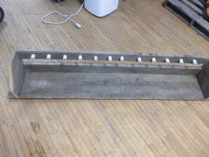 lot 16 image: Long Wooden Shelf