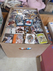 lot 63 image: Large Box of Sports Cards