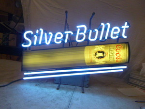 lot 64 image: Coors Light Silver Bullet Neon Sign
