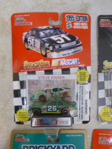 lot 84 image: 6 NASCAR Die-Cast Cars