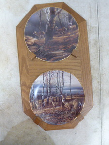 lot 99 image: 2 Terry Redlin Collector Plates in Plate Holder Wall Hanging