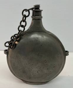 lot 3 image: Vintage Pewter Italian Army Canteen