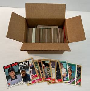 lot 46 image: Box Of Misc.Vintage Baseball Cards