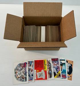 lot 48 image: Box Of Misc.Vintage Baseball Cards