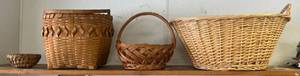 lot 136 image: Shelf Full Of Misc. Vintage Baskets