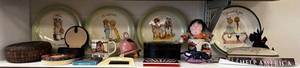 lot 167 image: Shelf Full Of Misc. Vintage Items
