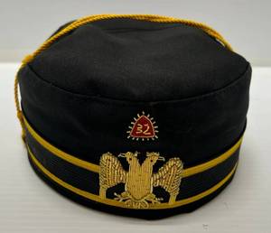 lot 236 image: Vintage 1950s Masonic 32 Degree Hat Double Eagle Size 7