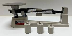 lot 246 image: Vintage Mountain Home Biological Brand M-B 2610 Triple Beam Balance In Original Box