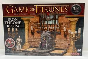 lot 290 image: Game Of Thrones Construction Set Iron Throne Room NIB