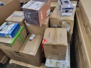 Assorted Ceiling and Wall Light Fixtures