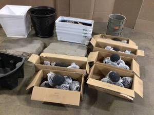 Mix lot of outdoor Gardening items for storage, Customer returns review all pictures