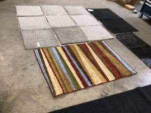 Mix lot of assorted Living room Rugs Customer returns Review all pictures