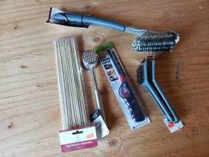lot 21 image: Grill Gear - Grill Brushes, Tenderizer, Lighter