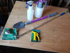 lot 28 image: 36 Garden Shower Sprayer, Garden Shovel, Nozzle, Spray Bottles
