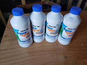 lot 38 image: Lot of 4 Aqua-Kem Ultra-Concentrated Holding Tank Deodorant